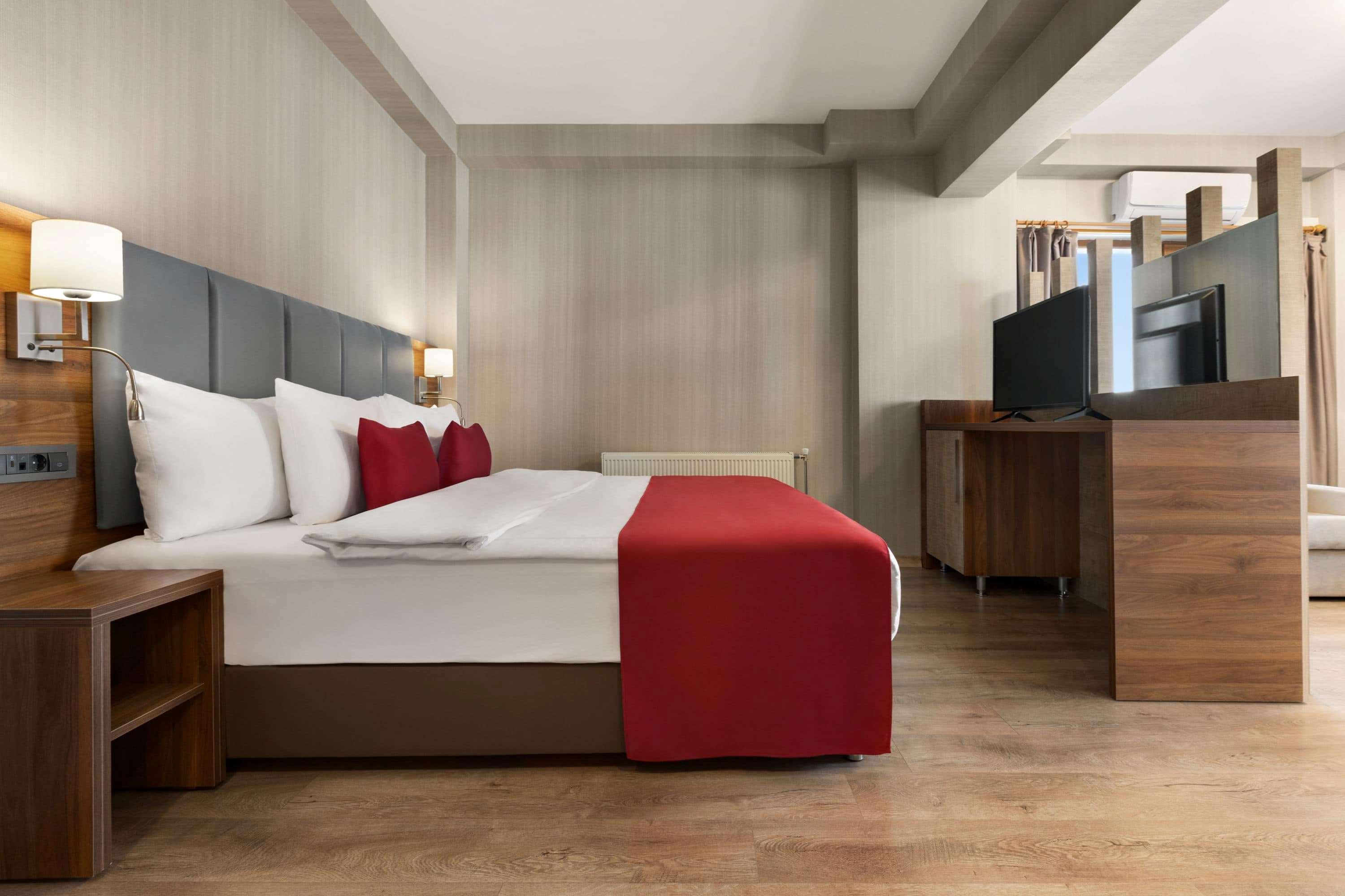 Ramada By Wyndham Van Εξωτερικό φωτογραφία