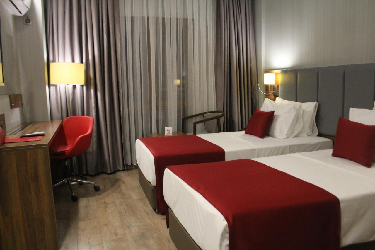 Ramada By Wyndham Van Εξωτερικό φωτογραφία