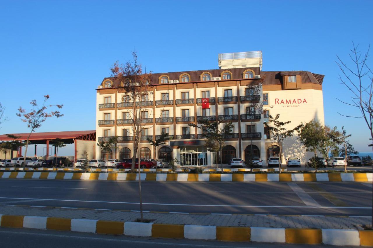 Ramada By Wyndham Van Εξωτερικό φωτογραφία